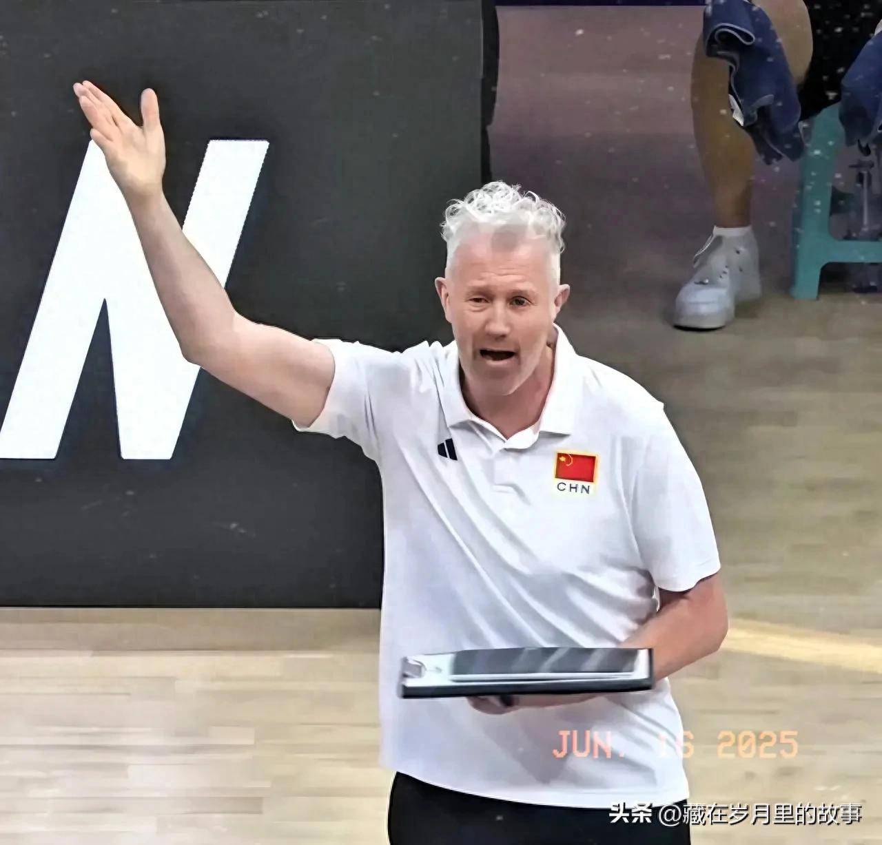 拳击队主教练发声,誓言带队登顶的简单介绍 拳击队主教练发声,誓言带队登顶的简单介绍