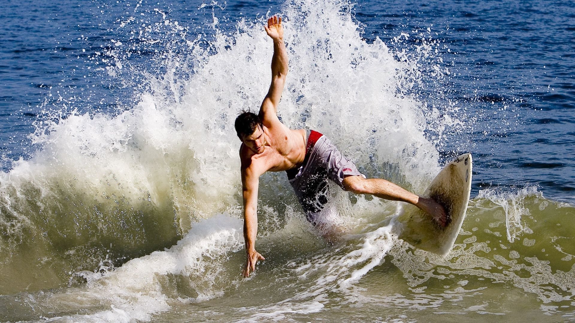 总有一些时刻,只待爆发