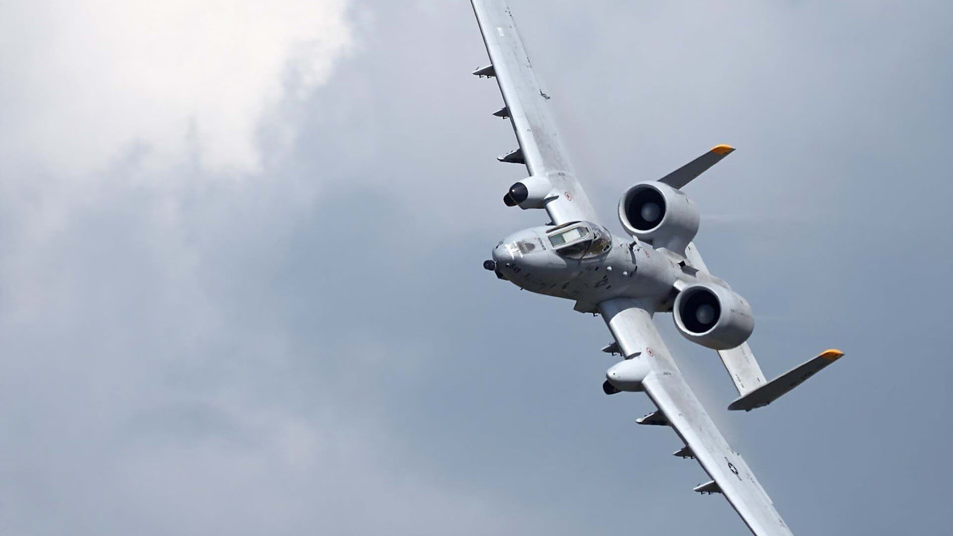 赛道与球场的交响，广厦队在F1街道赛焦点战中征服森林狼