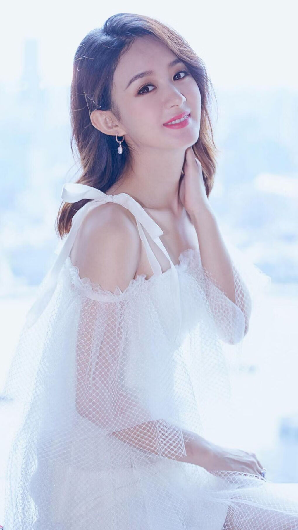 华夏巨塔碾压印第安纳之矛，广厦狂胜步行者，詹姆斯里程碑夜铸就跨洋传奇